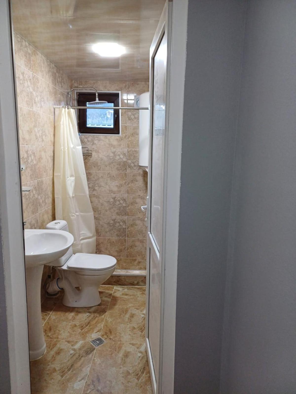 Gablile Apartments Местия Экстерьер фото